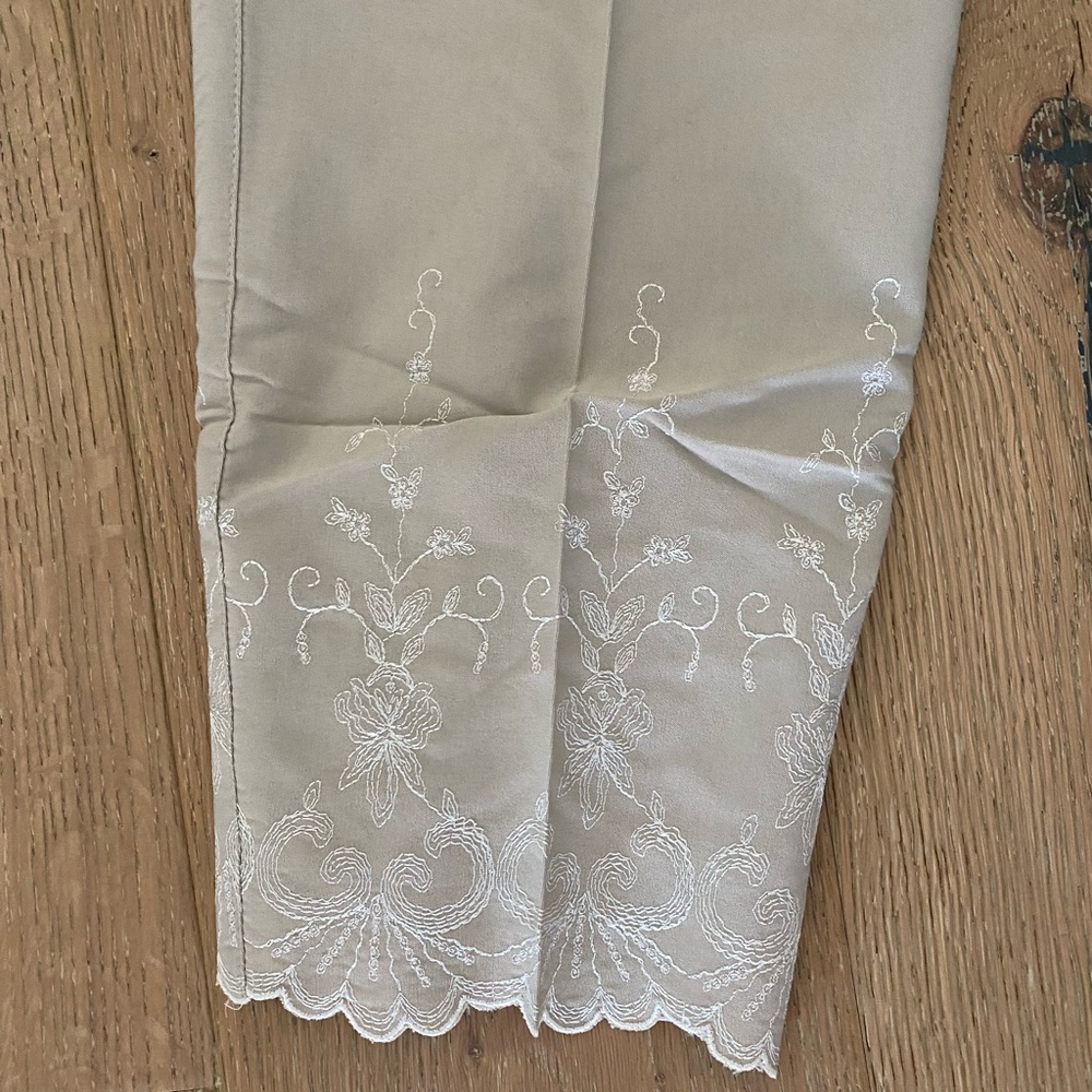 Whbm Beautiful Capris Size 10 - image 3